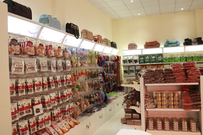1479706723315486.jpg 样板店货架-6.JPG